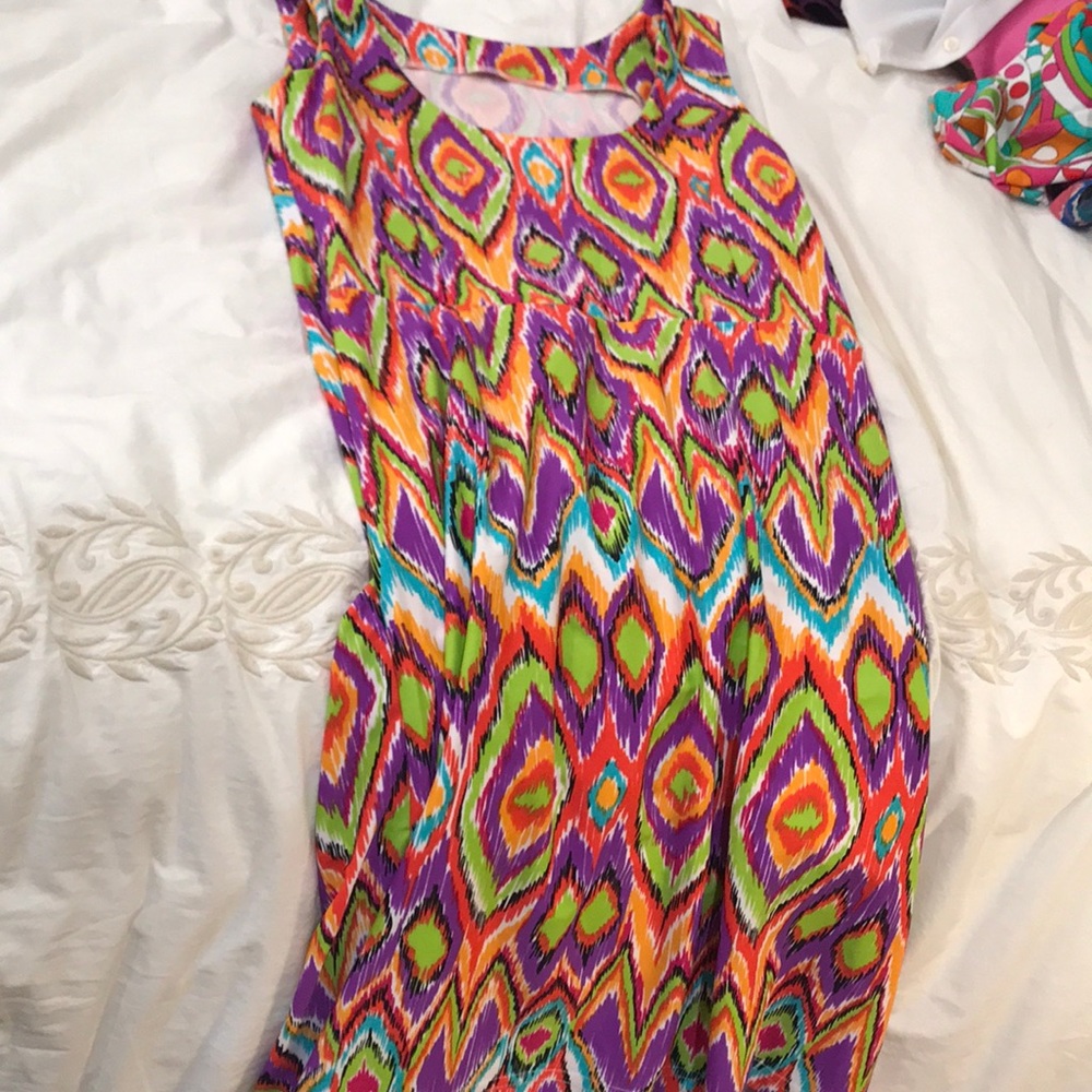 Dress - Picture 2 of 2